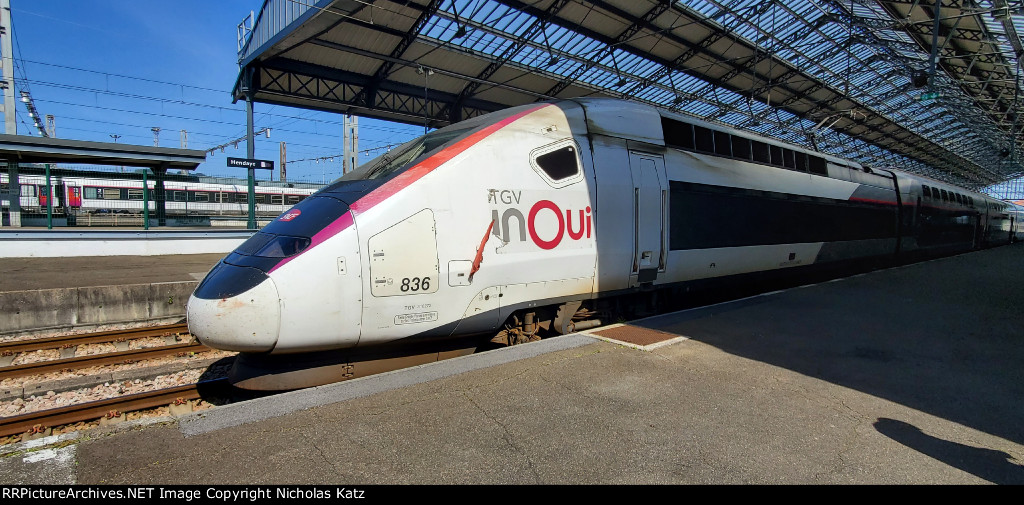 SNCF TGV INOUI 836